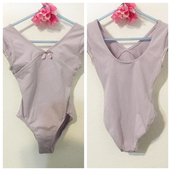 Danskin Other - Danskin Freestyle Lavender Leotard 4/5